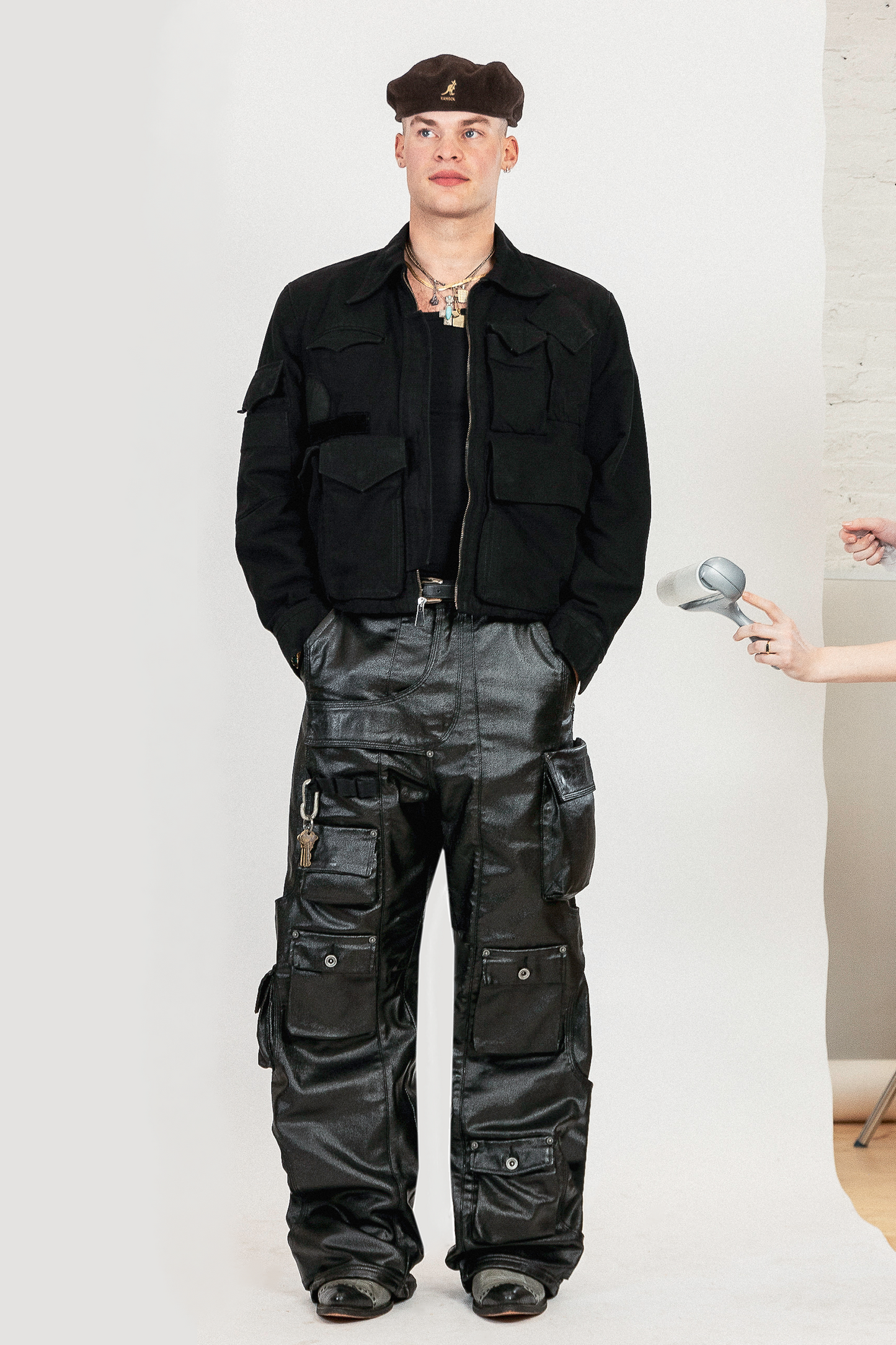 KP2144 CARGO PANTS- WAXED BLACK